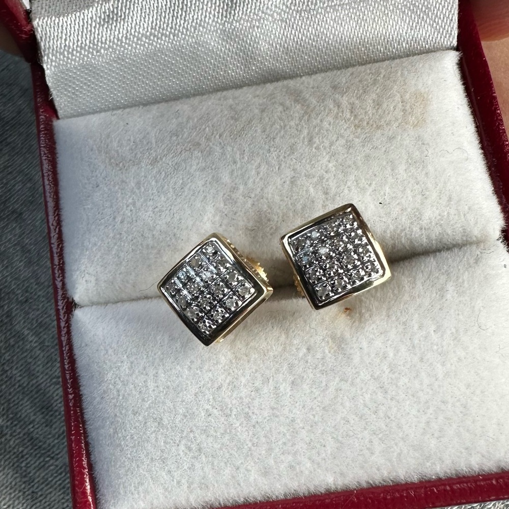 14k Gold Earrings with VS diamonds